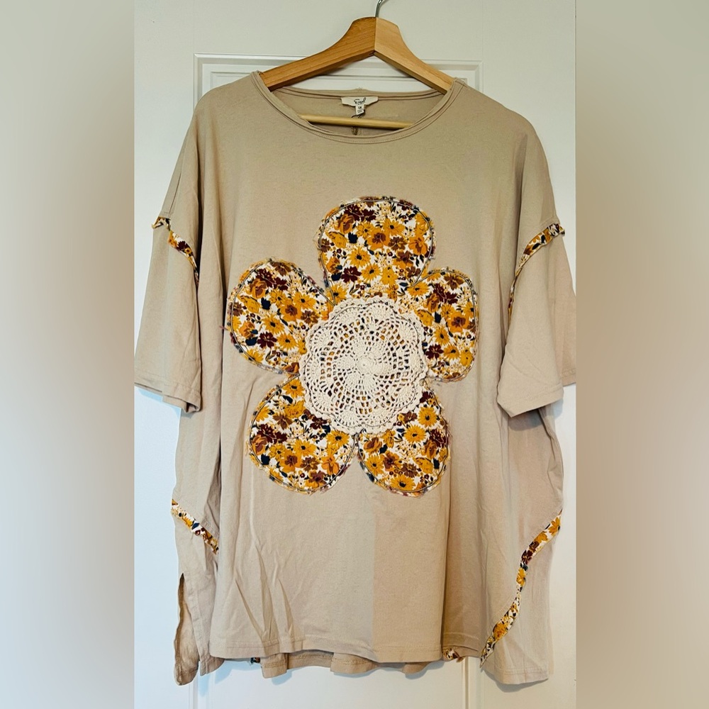 Easel Beige Floral Crochet Boutique Top